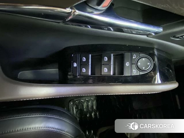 Mazda CX-30 id 4298396 из Китая 8