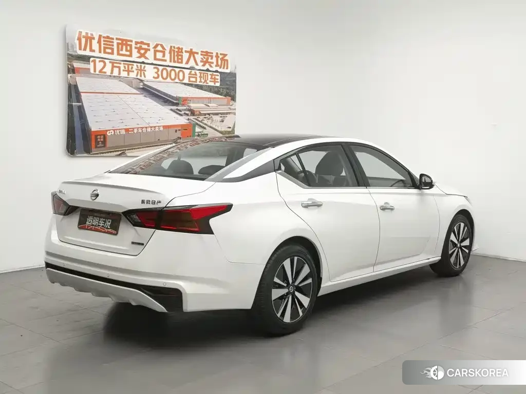 Nissan Altima id 4622697 из Китая 8