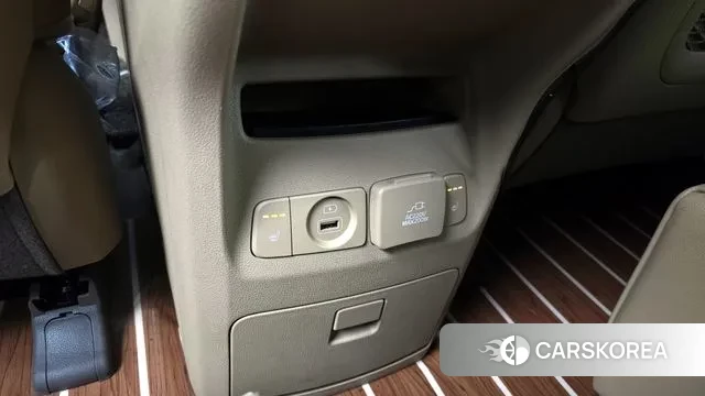 Kia The New Carnival id 3737239 из Кореи 8