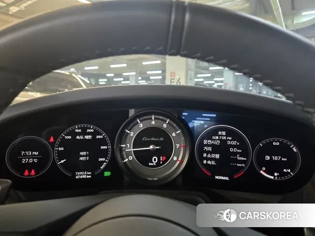 Porsche 911(992) id 3186961 из Кореи 8