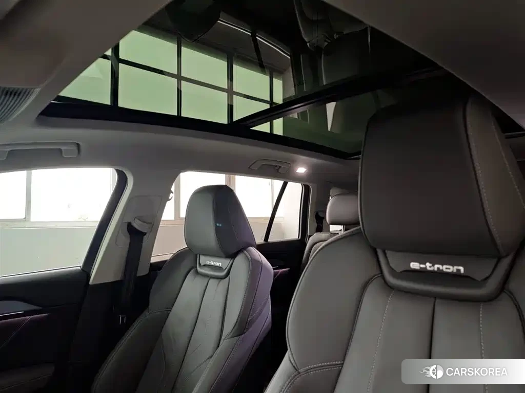 Audi Q5 e-tron id 4546530 из Китая 8