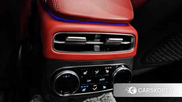 Genesis GV70 id 3786601 из Кореи 8