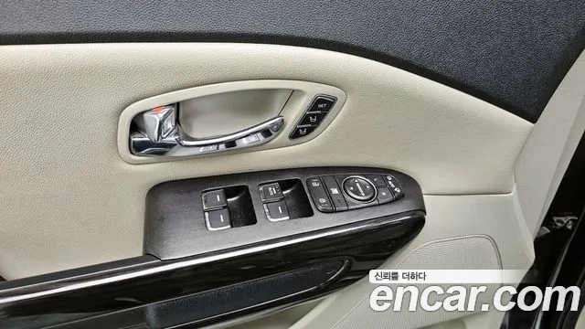 Kia The New Carnival id 2951775 из Кореи 8