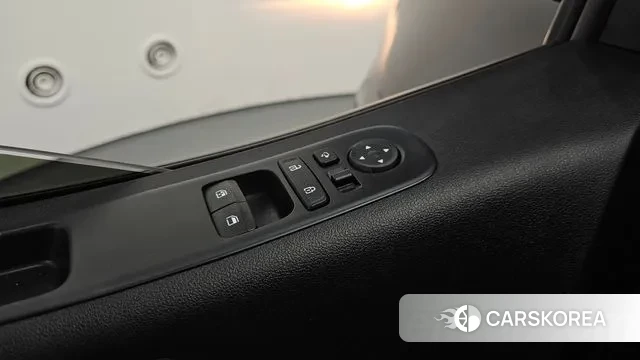 Hyundai Staria id 3534671 из Кореи 8