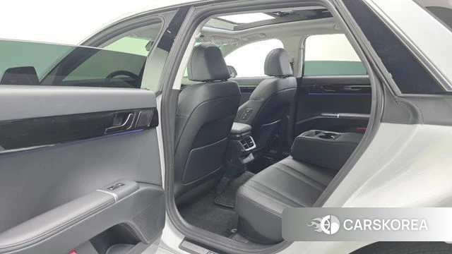 Hyundai Grandeur Hybrid (GN7) id 4617759 из Кореи 8