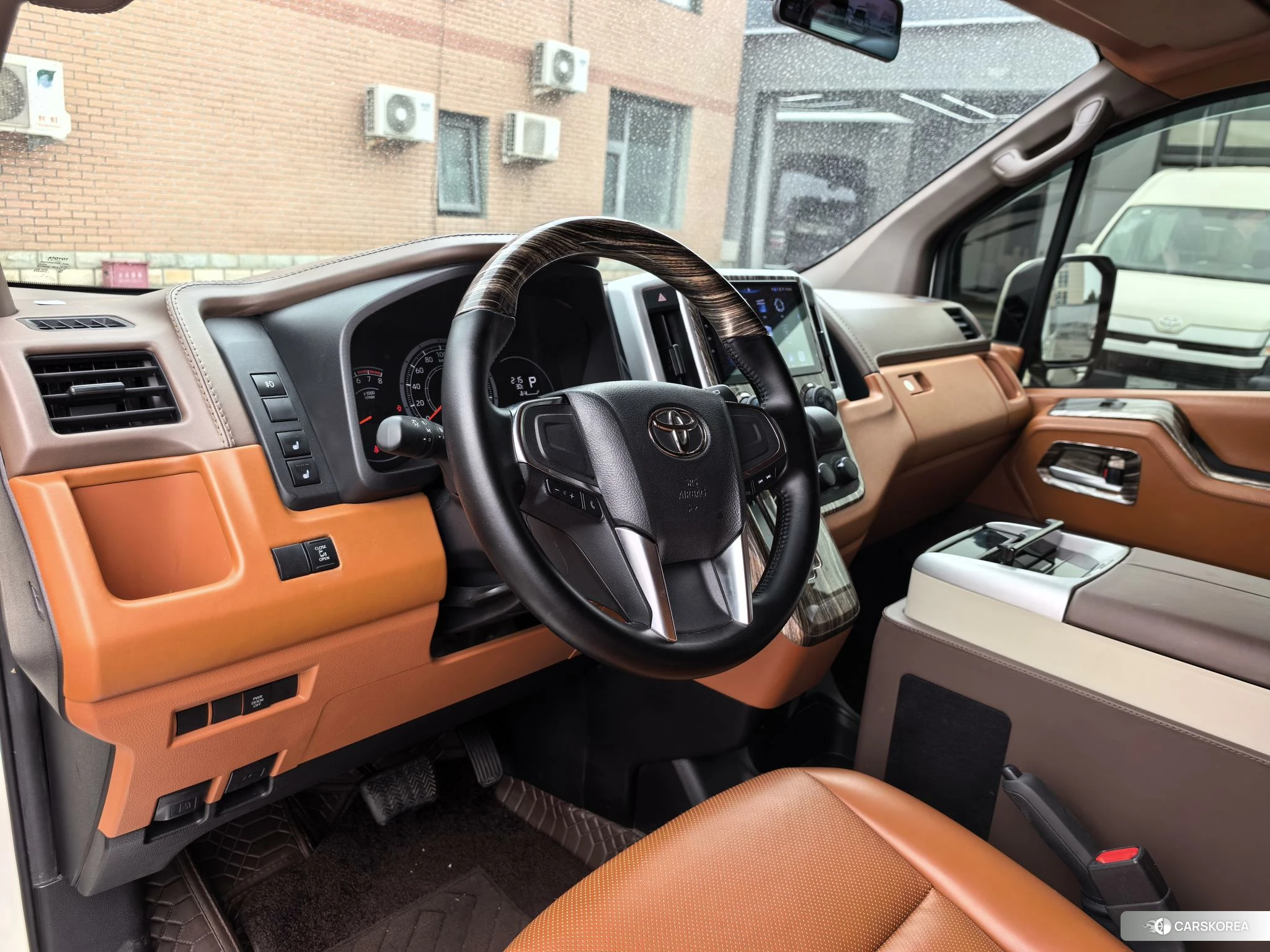 Toyota Hiace id 4455896 из Китая 8