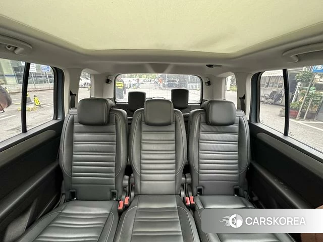 Volkswagen Touran L id 4238919 из Китая 8
