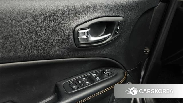 Jeep Compass 2nd Generation id 3965114 из Кореи 8