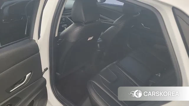 Hyundai Avante (CN7) id 3420794 из Кореи 8