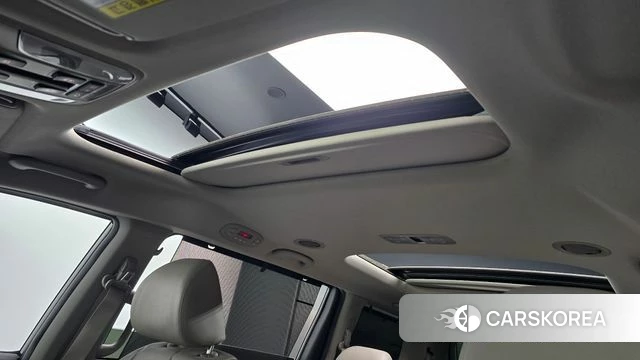 Kia All New Carnival id 4552116 из Кореи 8