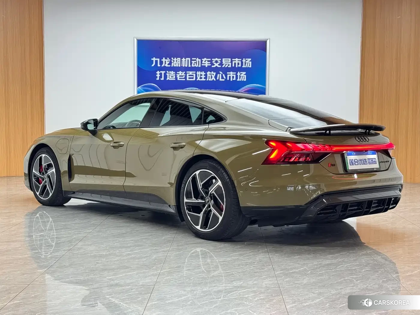 Audi RS e-tron GT id 4629797 из Китая 8
