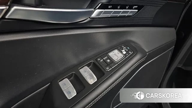 Genesis G90 id 3602121 из Кореи 8