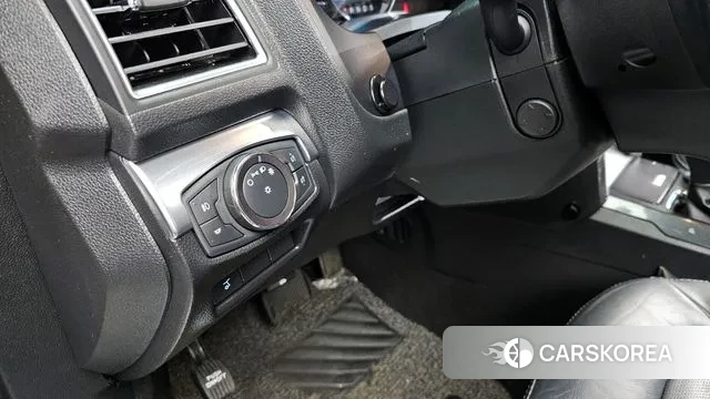 Ford Explorer id 3760906 из Кореи 8