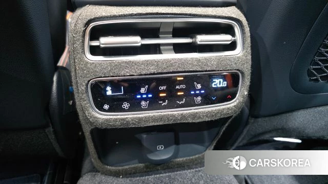 Genesis GV70 id 3786269 из Кореи 8