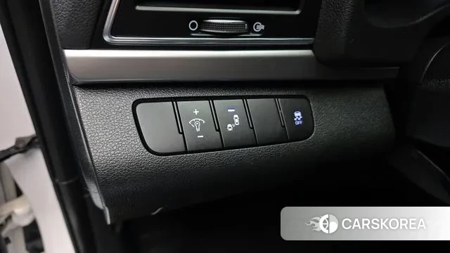 Hyundai Avante AD id 3494801 из Кореи 8