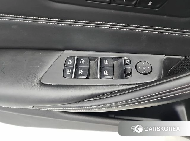 BMW 5 Series (G30) id 4285520 из Кореи 8