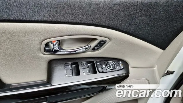 Kia The New Carnival id 2428163 из Кореи 8