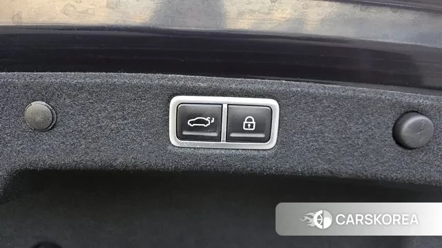 Hyundai Grandeur Hybrid (GN7) id 3487572 из Кореи 8