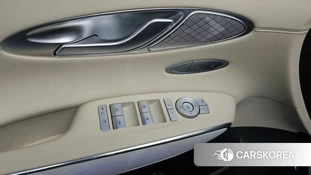 Genesis GV70 id 4669956 из Кореи 8