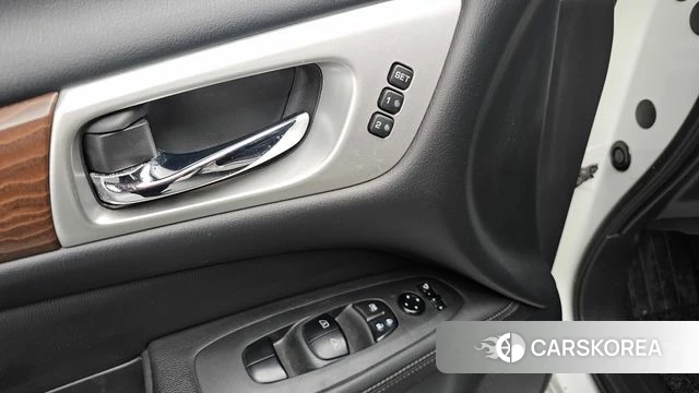 Nissan Pathfinder 4th Generation id 4689296 из Кореи 8