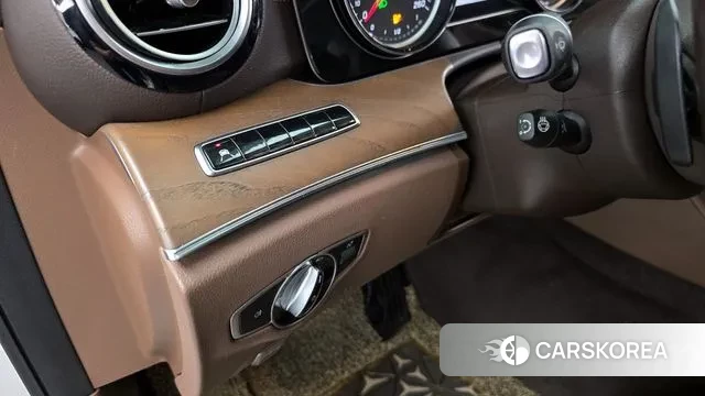 Mercedes-Benz E-Class W213 id 3209607 из Кореи 8