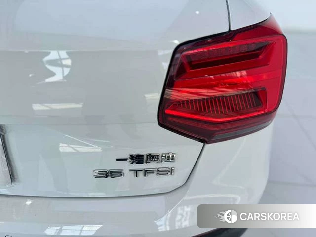 Audi Q2L id 4213943 из Китая 8