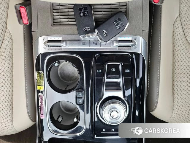 Kia Carnival 4th generation id 4632127 из Кореи 8