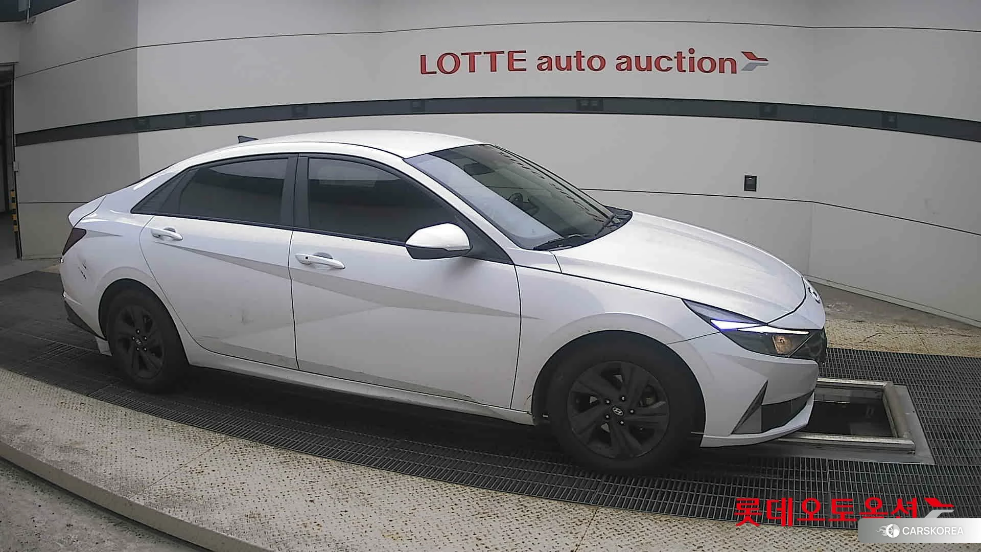 Hyundai Avante Hybrid id 4902383 из Кореи 8