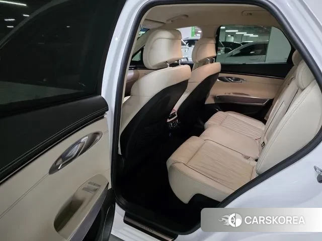 Genesis GV70 id 3726989 из Кореи 8