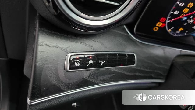 Mercedes-Benz E-Class W213 id 3795510 из Кореи 8