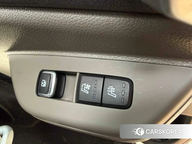 Kia The New Carnival 4th Generation id 4635409 из Кореи 8