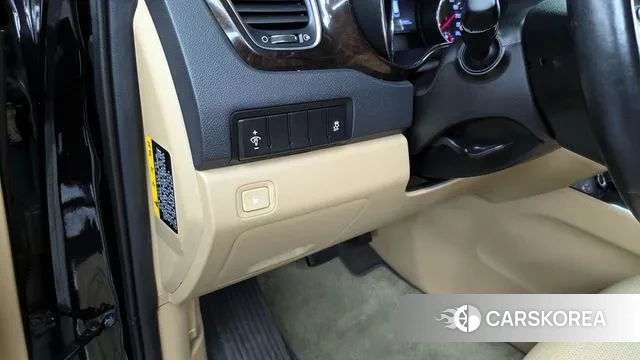 Kia The New Carnival id 2986145 из Кореи 8