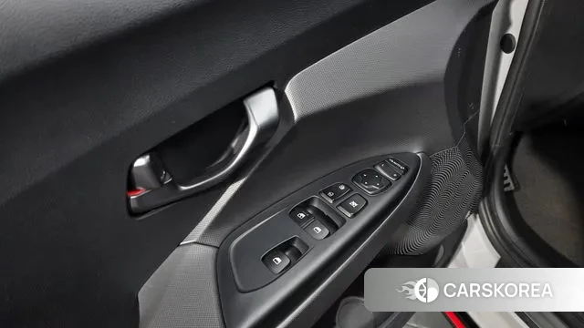 Hyundai Veloster (JS) id 3175440 из Кореи 8