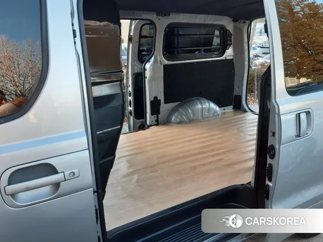 Hyundai The New Grand Starex id 3433661 из Кореи 8