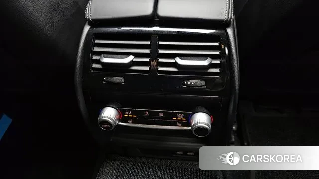 BMW 5 Series (G30) id 3611727 из Кореи 8