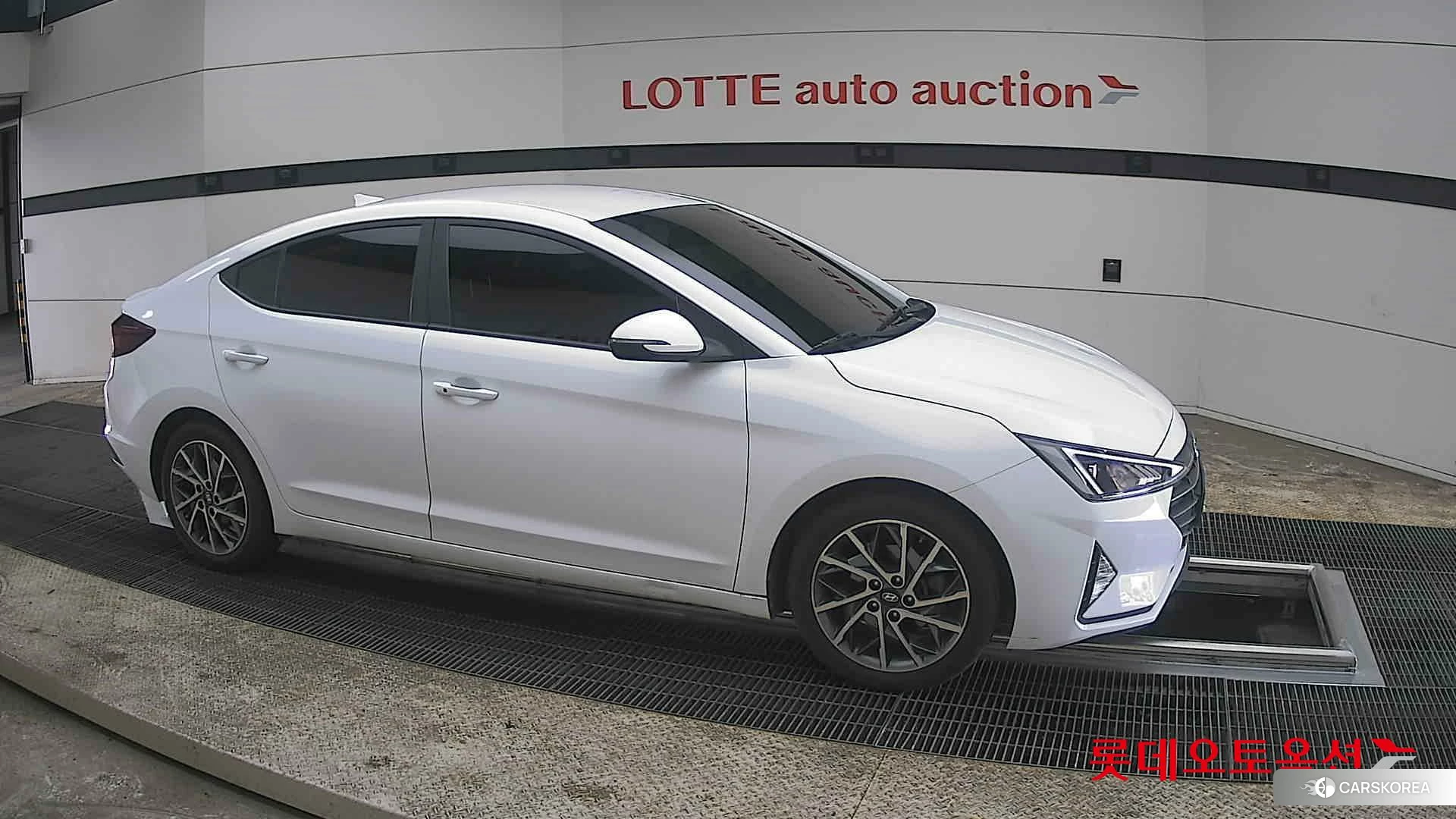 Hyundai Avante id 3875788 из Кореи 8