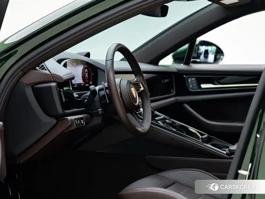Porsche Panamera id 4565329 из Китая 8