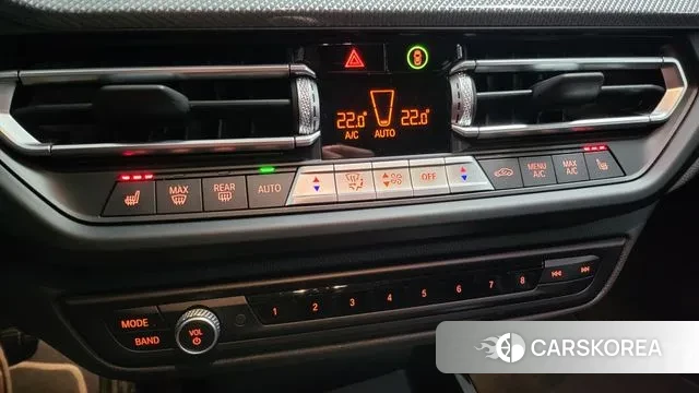 BMW 1 Series (F40) id 3770481 из Кореи 8