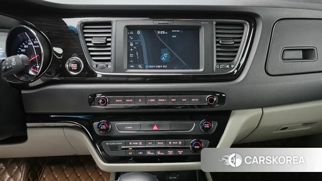 Kia The New Carnival id 4448124 из Кореи 8