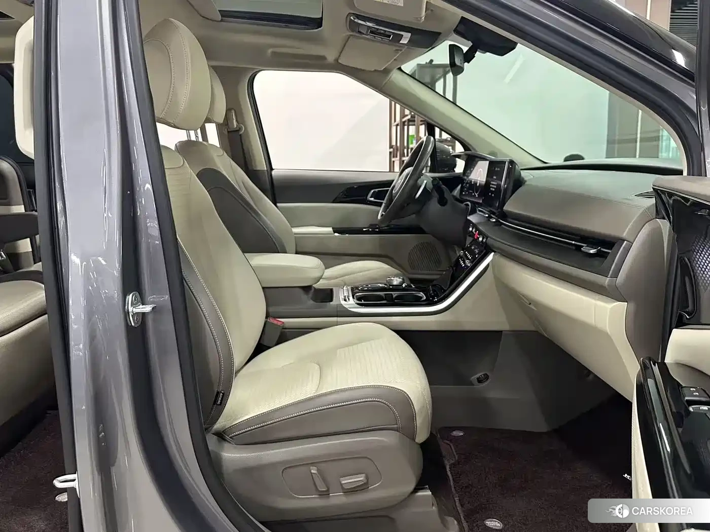 Kia Carnival id 4599559 из Китая 8