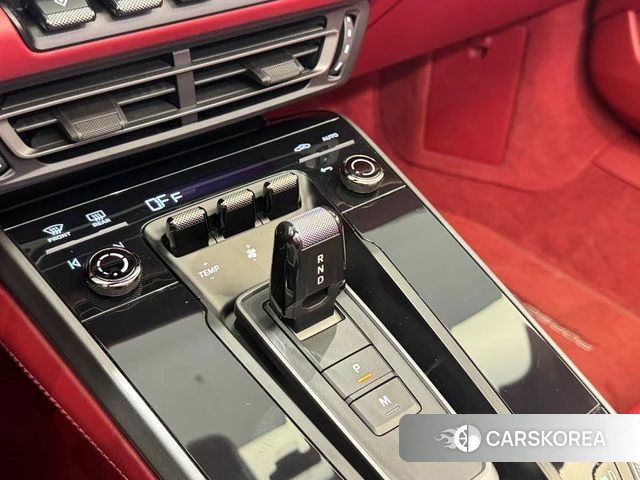 Porsche 911(992) id 3791990 из Кореи 8