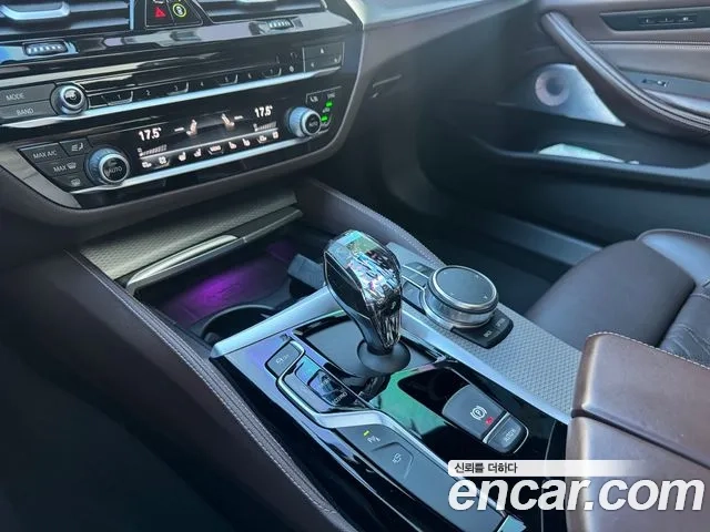 BMW 5 Series (G30) id 2876213 из Кореи 8