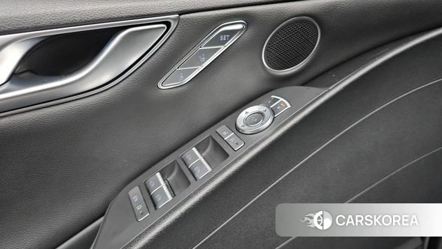 Genesis G80 (RG3) id 4750801 из Кореи 8