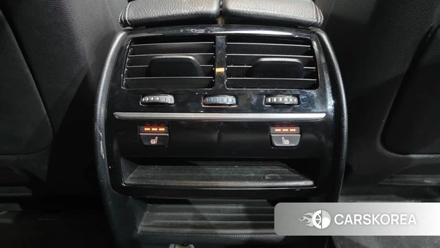 BMW 5 Series (G30) id 3801761 из Кореи 8