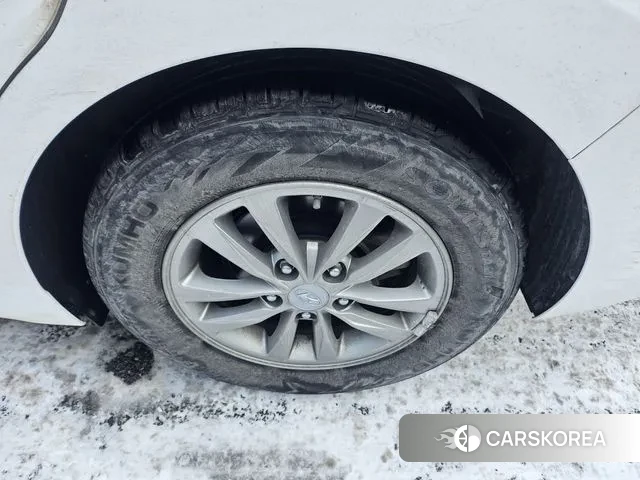 Hyundai The New Avante AD id 3656337 из Кореи 8