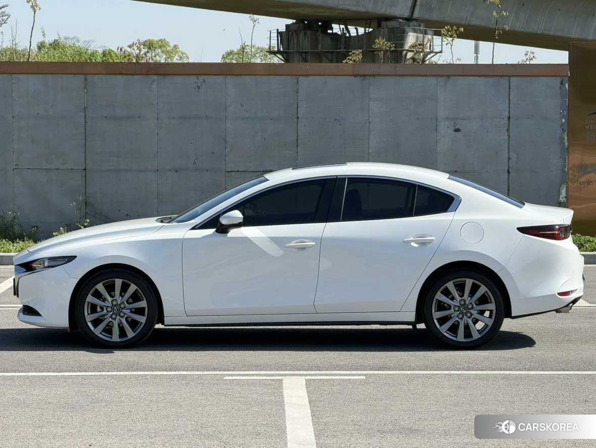 Mazda 3 id 4479687 из Китая 8