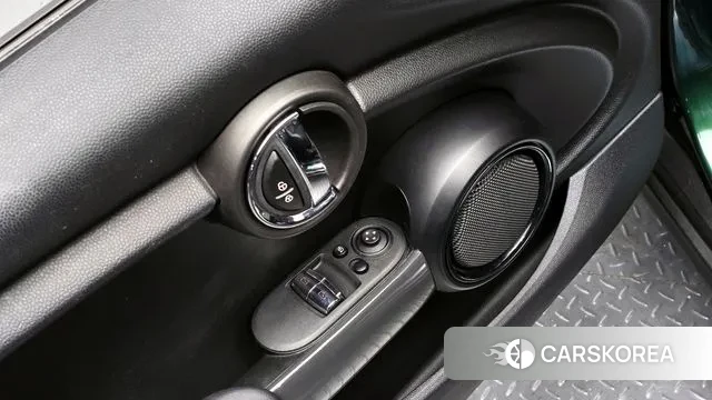 Mini Cooper D id 3612671 из Кореи 8