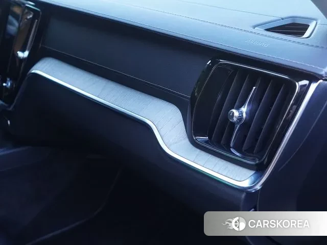 Volvo S60 3rd generation id 3552393 из Кореи 8