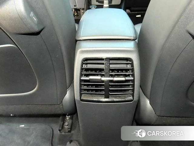 Kia Di Ol Nu Niro id 4929480 из Кореи 8