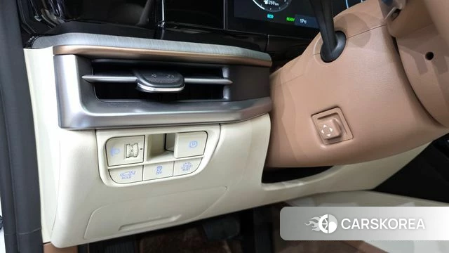 Hyundai Grandeur Hybrid (GN7) id 3940520 из Кореи 8